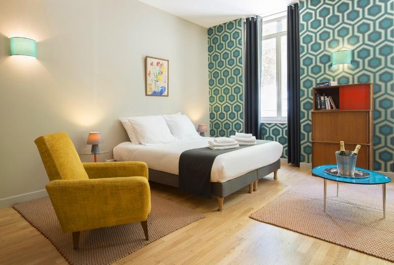 Marceau Helzear Champs Elysees Hotel